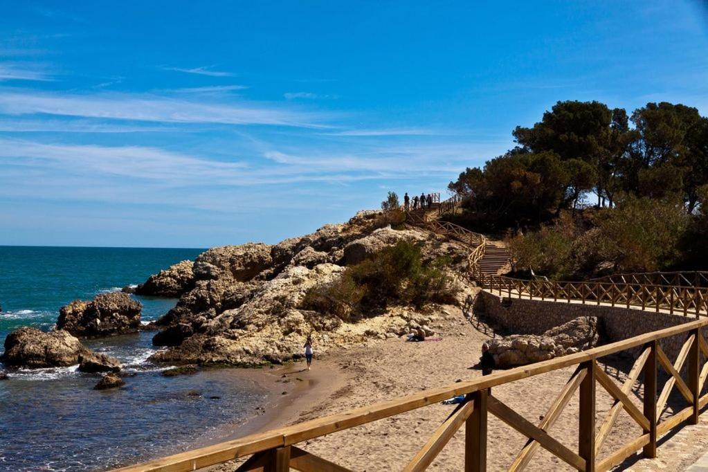 Apartamento Pie De Playa-Wifi Free L' Escala Eksteriør billede
