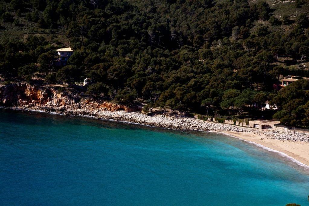 Apartamento Pie De Playa-Wifi Free L' Escala Eksteriør billede