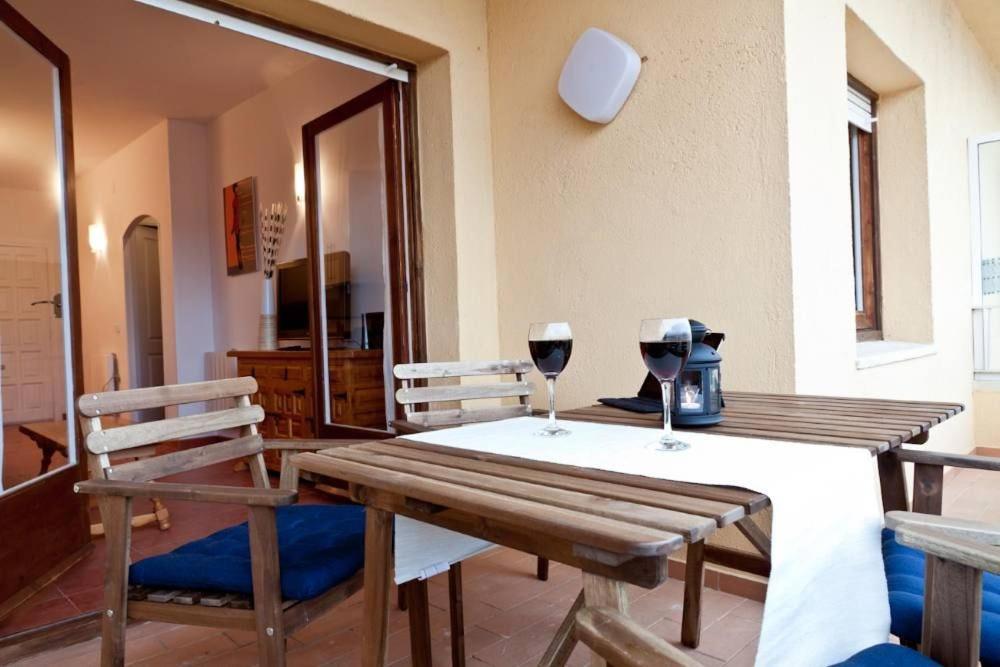 Apartamento Pie De Playa-Wifi Free L' Escala Eksteriør billede