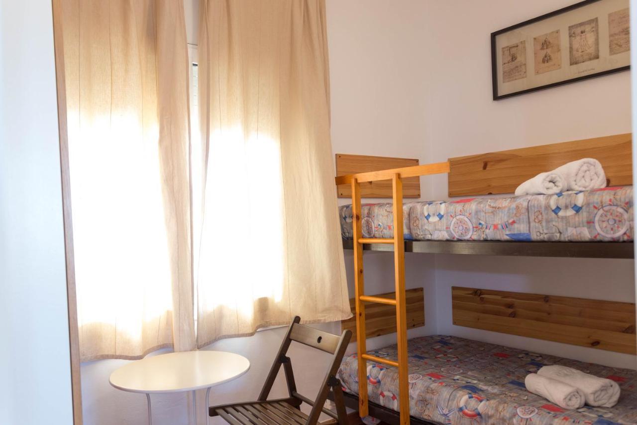Apartamento Pie De Playa-Wifi Free L' Escala Eksteriør billede